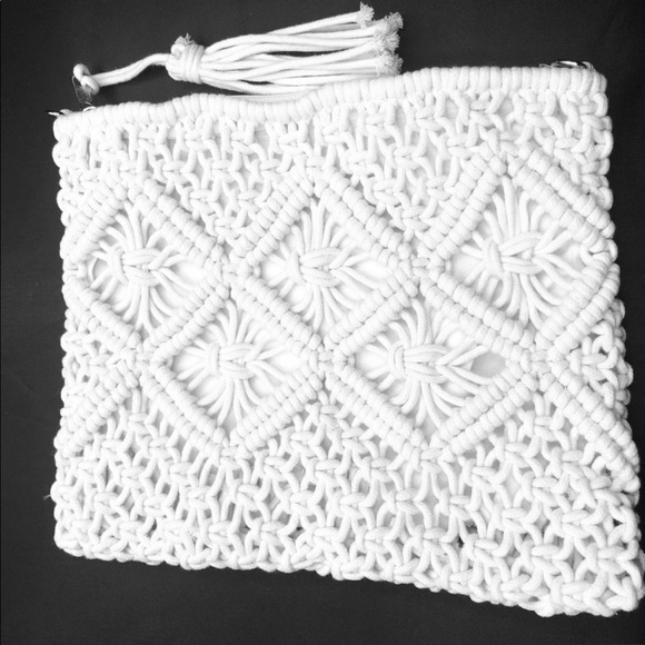 White crochet pouch / bag - Picture 5 of 12